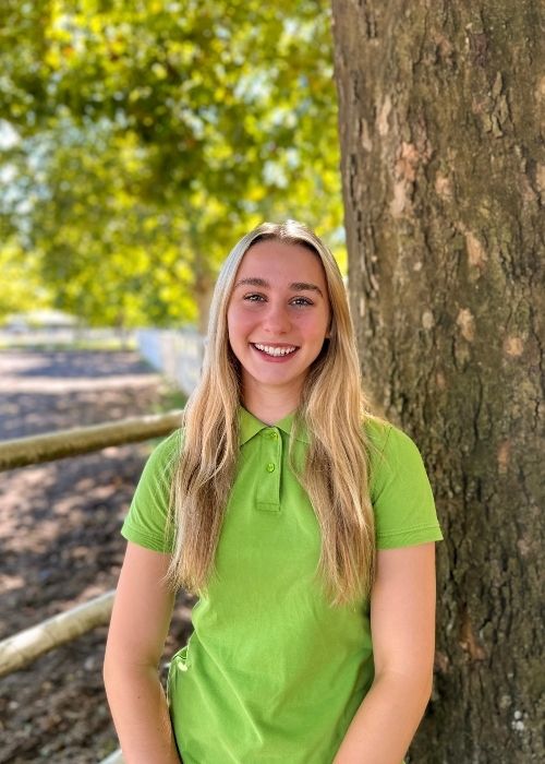 Samantha Teny Tierärztliche Ordinationsassistentin in Ausbildung Samantha Teny Tierärztliche Ordinationsassistentin in Ausbildung