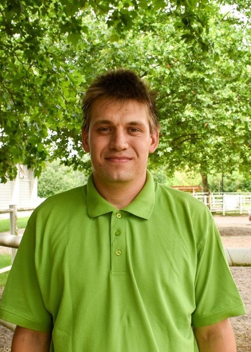 Simon Kiss Tierpfleger Simon Kiss Tierpfleger